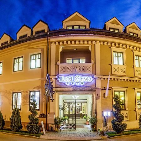 Hotel Slavia Salonta ภายนอก รูปภาพ