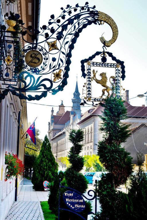 Hotel Slavia Salonta ภายนอก รูปภาพ