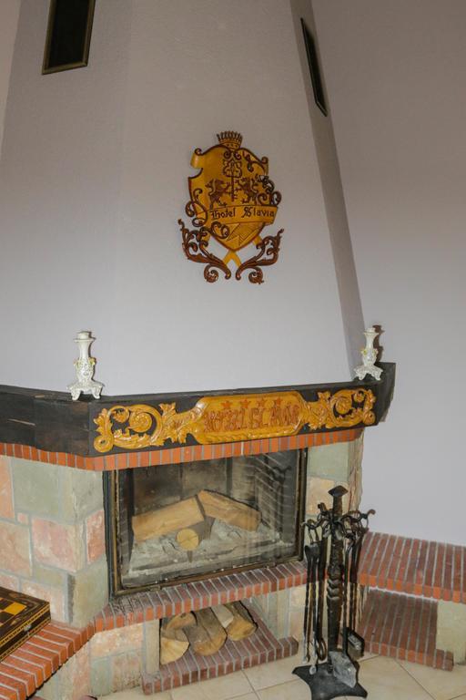 Hotel Slavia Salonta ภายนอก รูปภาพ